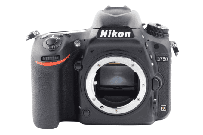 NikonD750（デジタル一眼レフ）の相場推移表